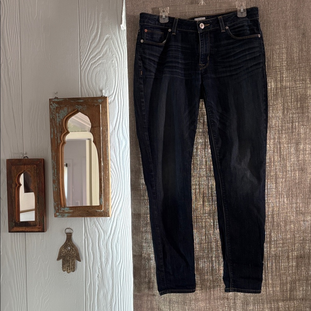 EUC Hudson boyfriend jeans! 👖 so comfy - the perfect amount of stretch!